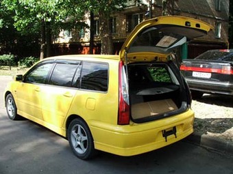 2001 Mitsubishi Lancer Photos