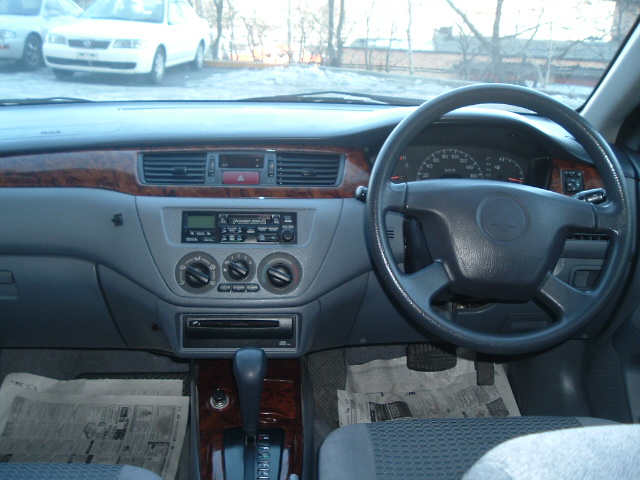 2001 Mitsubishi Lancer Photos