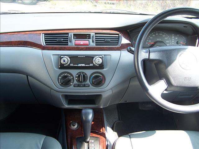 2001 Mitsubishi Lancer Wallpapers