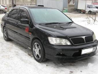 2001 Mitsubishi Lancer Photos