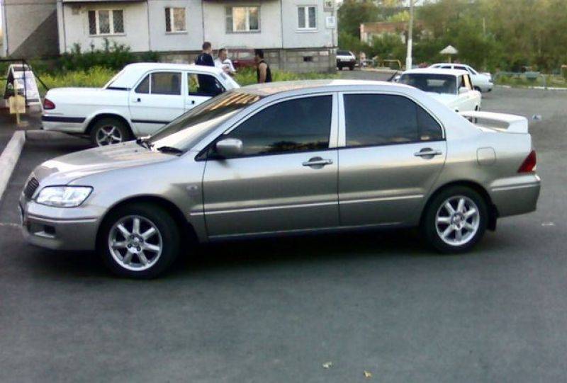 2001 Mitsubishi Lancer