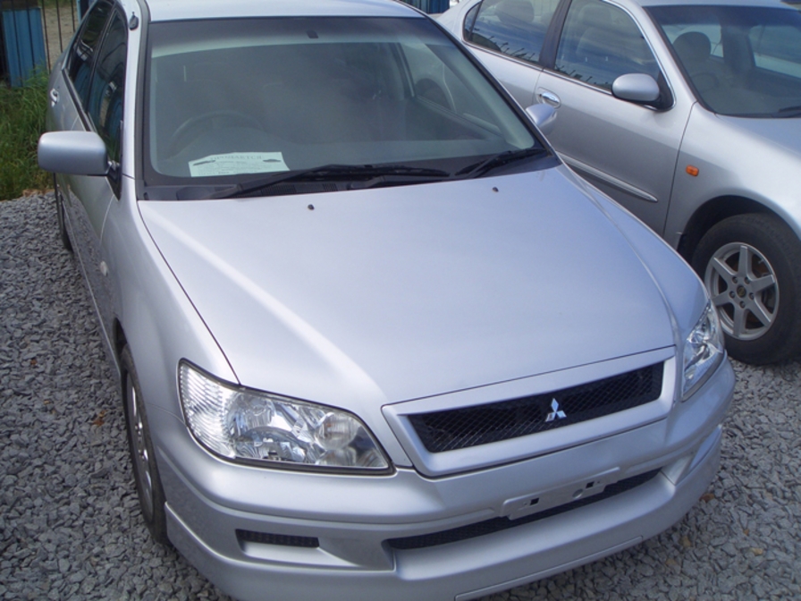 2002 Mitsubishi Lancer Images