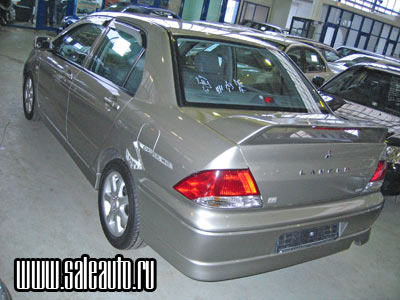 2002 Mitsubishi Lancer Photos