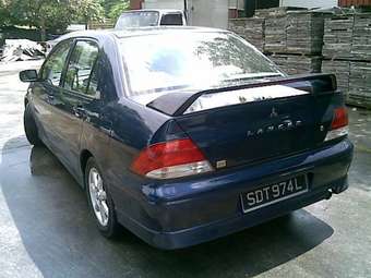 2002 Mitsubishi Lancer Photos
