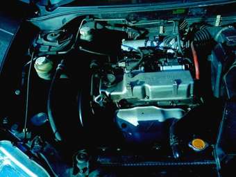 2002 Mitsubishi Lancer Photos