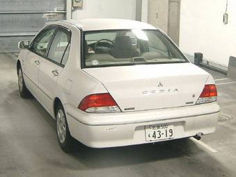 2002 Mitsubishi Lancer Photos