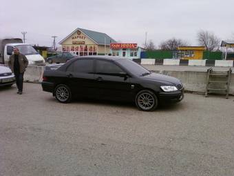 2002 Mitsubishi Lancer Pictures