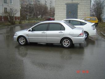 2002 Mitsubishi Lancer Pictures