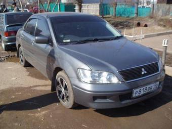 2002 Mitsubishi Lancer Pictures