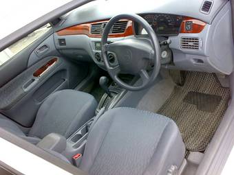 2002 Mitsubishi Lancer Photos