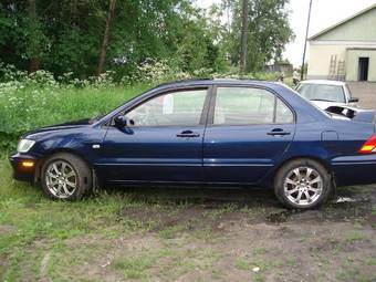 2002 Mitsubishi Lancer Photos