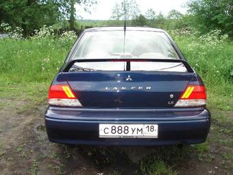 2002 Mitsubishi Lancer Pictures