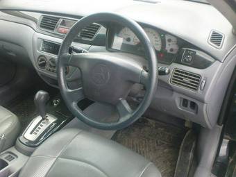 2002 Mitsubishi Lancer Photos