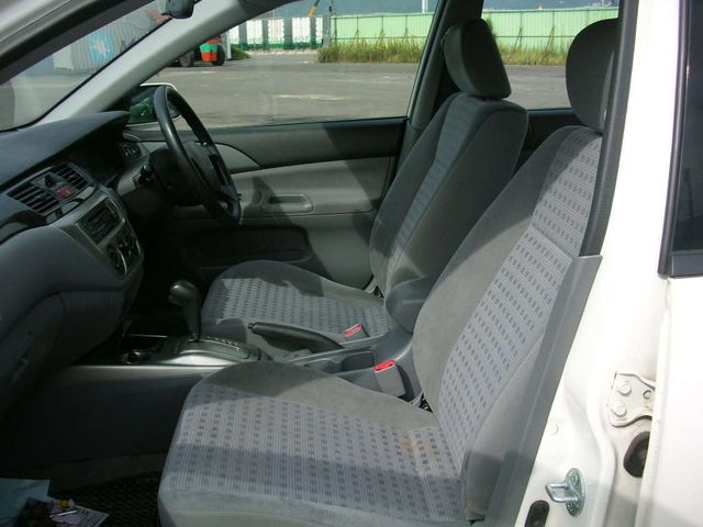 2003 Mitsubishi Lancer