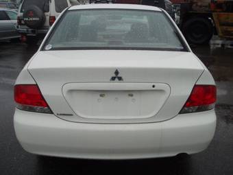 2003 Mitsubishi Lancer Photos