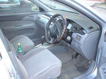 2003 Mitsubishi Lancer Photos