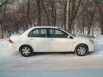 2003 Mitsubishi Lancer Pictures