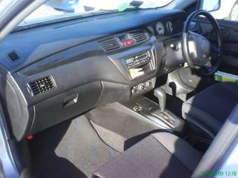 2003 Mitsubishi Lancer Photos