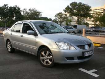 2003 Mitsubishi Lancer Pictures