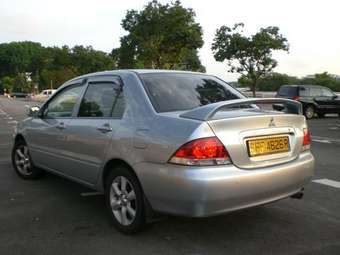 2003 Mitsubishi Lancer Photos