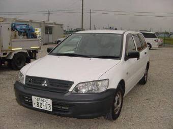 2003 Mitsubishi Lancer Photos