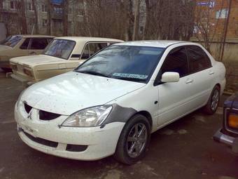 2003 Mitsubishi Lancer Photos