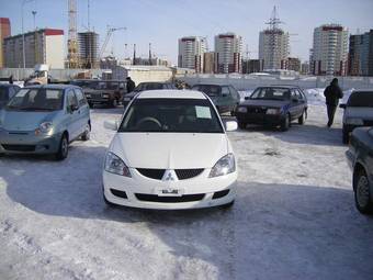 2003 Mitsubishi Lancer Photos