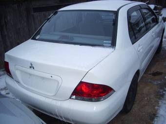 2003 Mitsubishi Lancer Photos