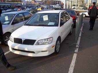 2003 Mitsubishi Lancer Images