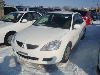 2003 Mitsubishi Lancer Photos