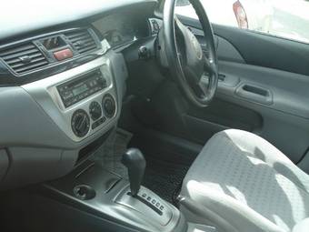 2003 Mitsubishi Lancer Photos