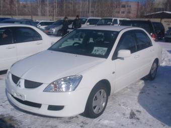 2003 Mitsubishi Lancer Photos