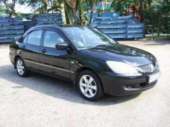 2003 Mitsubishi Lancer Photos