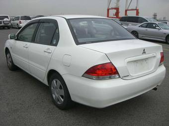 2003 Mitsubishi Lancer Photos