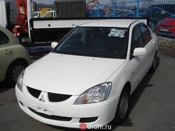 2003 Mitsubishi Lancer Photos