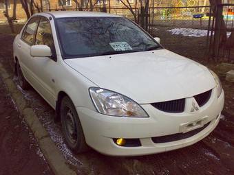 2003 Mitsubishi Lancer Photos