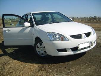 2003 Mitsubishi Lancer Pictures