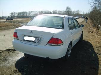 2003 Mitsubishi Lancer Photos