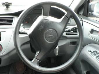 2003 Mitsubishi Lancer Images