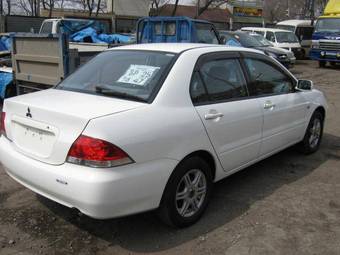 2003 Mitsubishi Lancer Photos