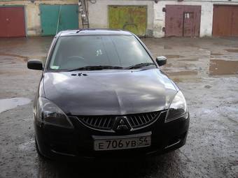 2003 Mitsubishi Lancer Photos