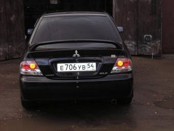 2003 Mitsubishi Lancer Photos