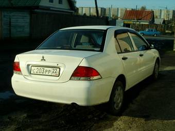 2003 Mitsubishi Lancer Photos