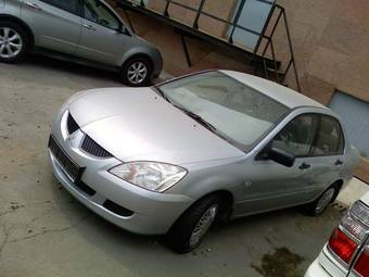 2003 Mitsubishi Lancer Photos