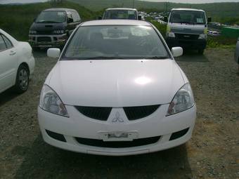 2003 Mitsubishi Lancer Photos