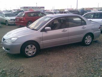 2003 Mitsubishi Lancer Photos