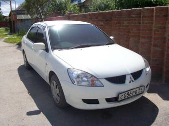 2003 Mitsubishi Lancer Photos