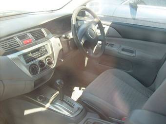 2003 Mitsubishi Lancer Photos