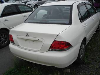 2003 Mitsubishi Lancer Photos