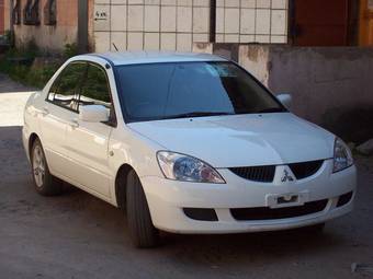 2003 Mitsubishi Lancer Pictures